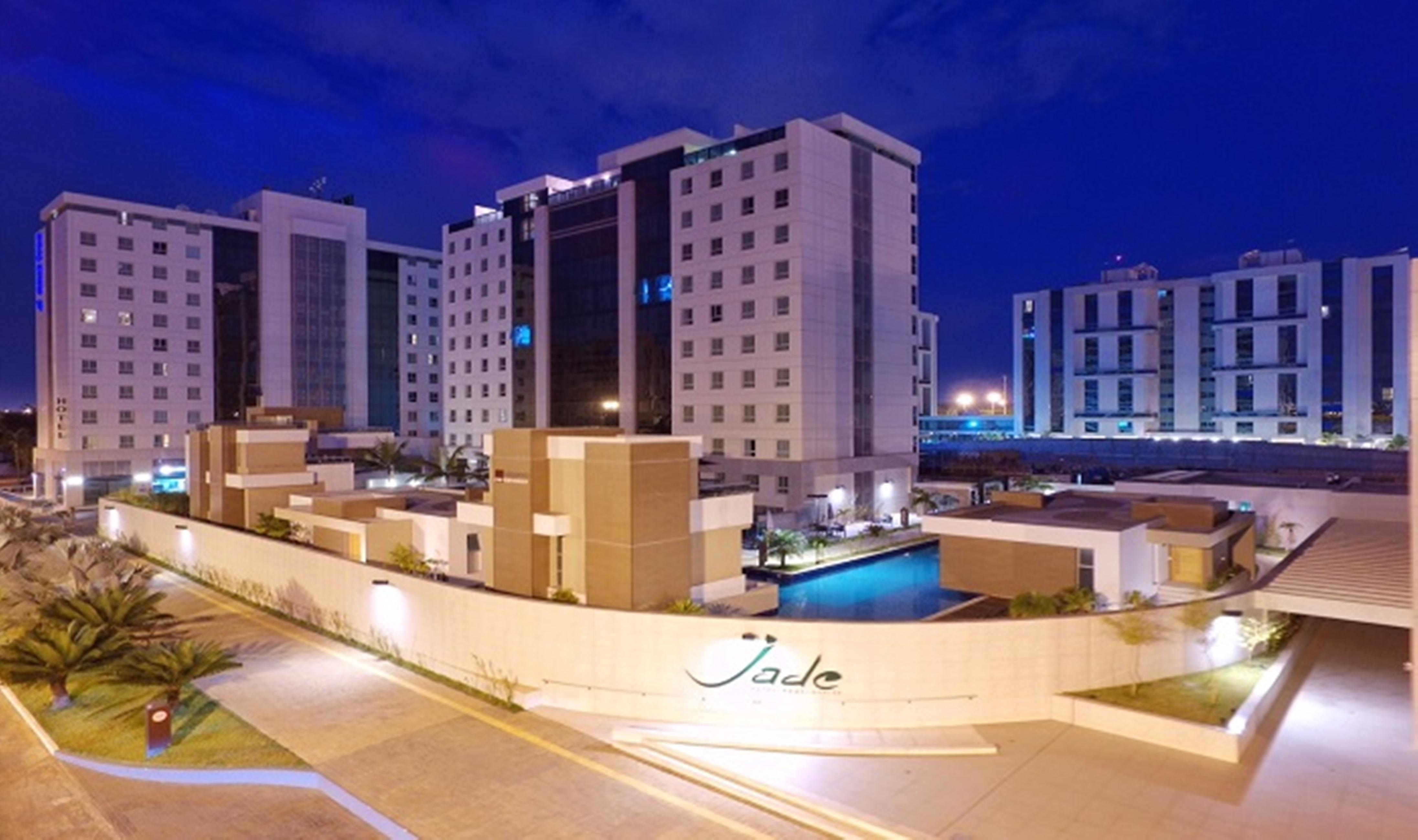 Jade Hotel Brasilia Candangolandia Exteriör bild Residential complex in the city