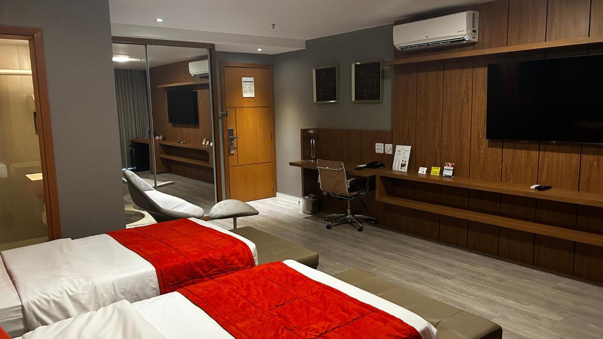 Jade Hotel Brasilia Candangolandia Exteriör bild A room at the hotel